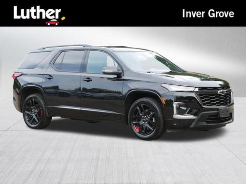 Mosaic Black Metallic 2022 Chevrolet Traverse Premier