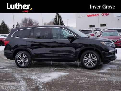Photo 1 of 29 of 2016 Honda Pilot EX-L