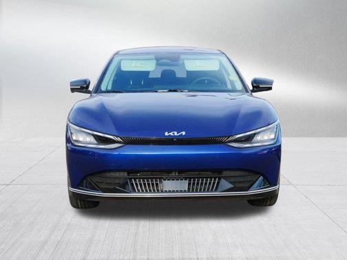 2022 Kia EV6 Wind