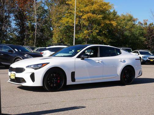 2022 Kia Stinger GT2