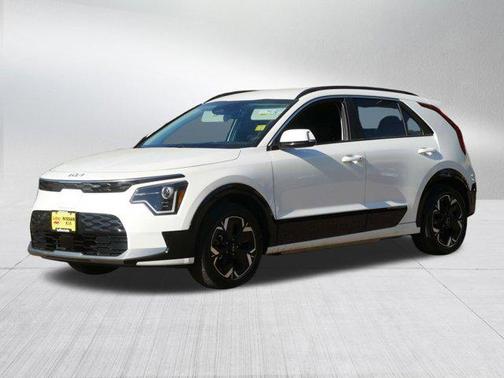 Snow White Pearl 2024 Kia Niro EV Wind