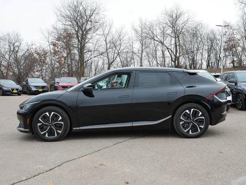 2024 Kia EV6 Wind