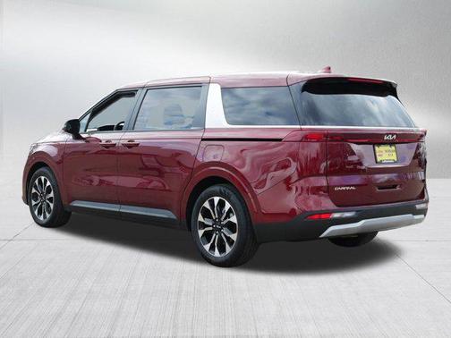 2024 Kia Carnival EX
