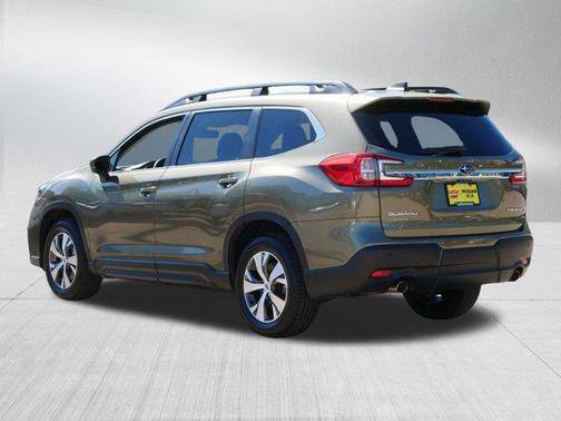 Autumn Green Metallic 2025 Subaru Ascent Premium 7-Passenger