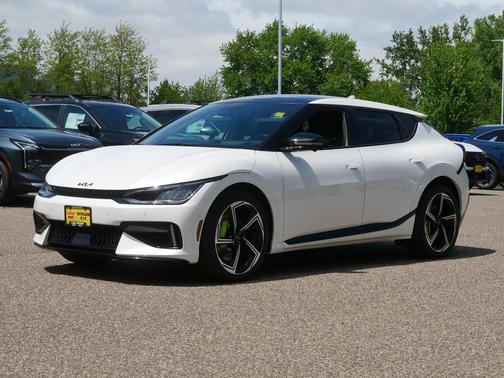 Snow White Pearl 2024 Kia EV6 GT