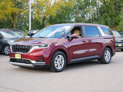 2023 Kia Carnival LX