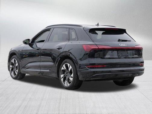 2021 Audi e-tron Premium