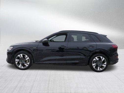 2021 Audi e-tron Premium