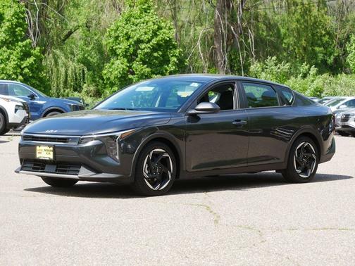 Interstellar Gray 2025 Kia K4 EX