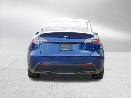 2021 Tesla Model Y Long Range Dual Motor All-Wheel Drive