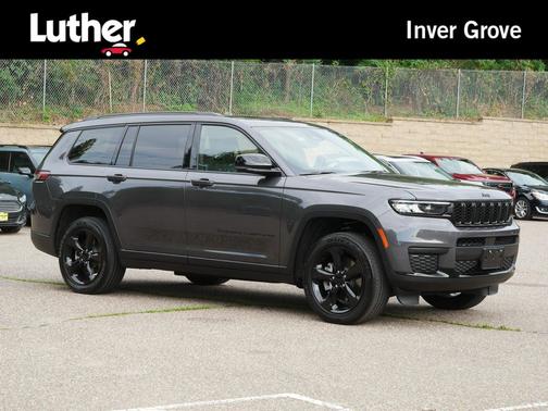 Baltic Gray Metallic Clearcoat 2023 Jeep Grand Cherokee L Altitude