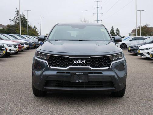 2022 Kia Sorento LX