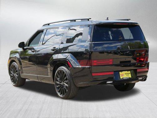 Phantom Black 2025 Hyundai SANTA FE Calligraphy