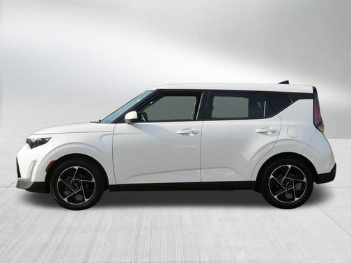 Snow White Pearl 2025 Kia Soul EX