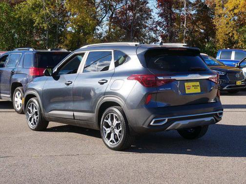 2022 Kia Seltos EX