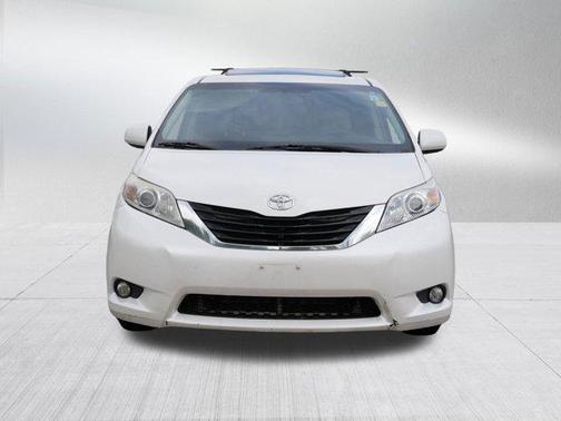 2017 Toyota Sienna Limited Premium