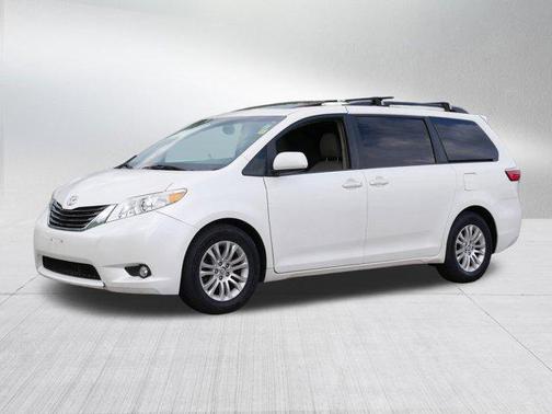 2017 Toyota Sienna Limited Premium