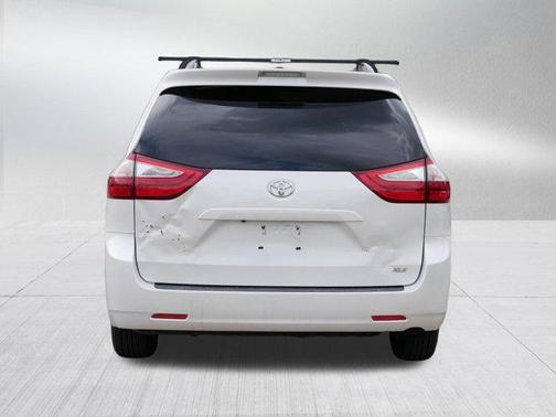 2017 Toyota Sienna Limited Premium