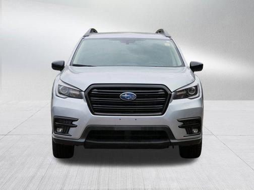 Ice Silver Metallic 2022 Subaru Ascent Onyx Edition 7-Passenger