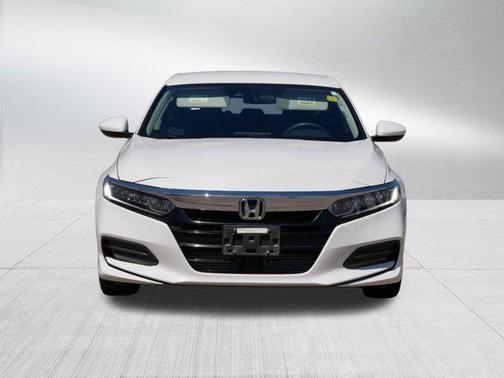 Platinum White Pearl 2018 Honda Accord LX