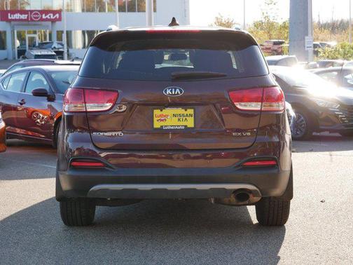 2016 Kia Sorento EX