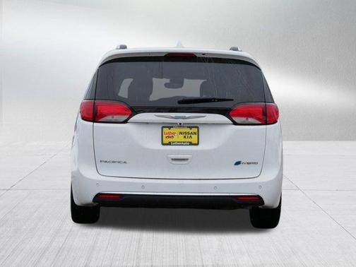 2019 Chrysler Pacifica Hybrid Limited