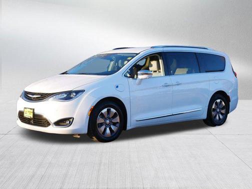 2019 Chrysler Pacifica Hybrid Limited