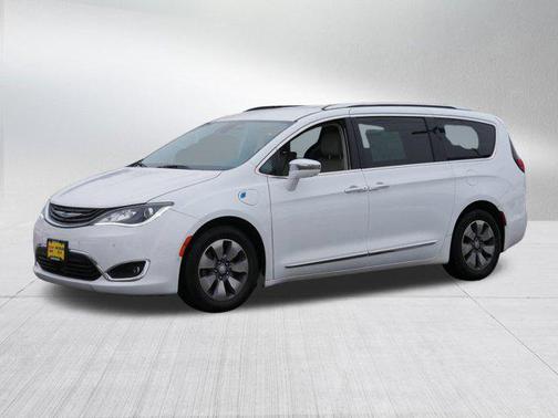 2019 Chrysler Pacifica Hybrid Limited