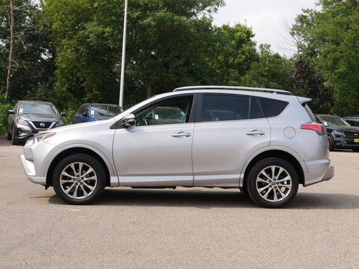 2017 Toyota RAV4 Platinum