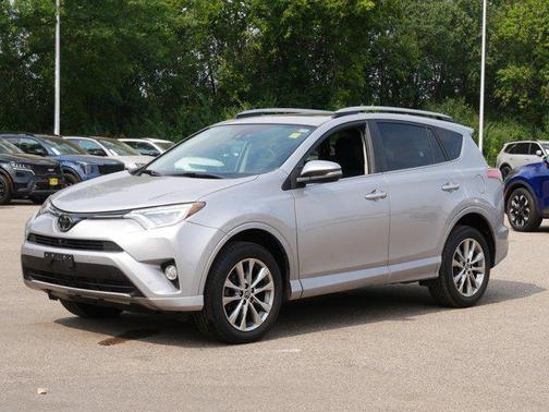 2017 Toyota RAV4 Platinum