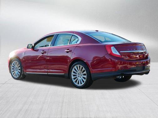 2015 Lincoln MKS Base