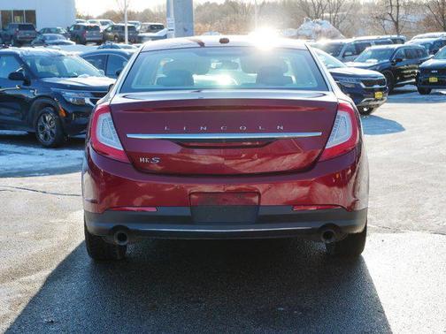2015 Lincoln MKS Base