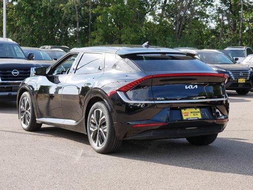 2022 Kia EV6 Wind