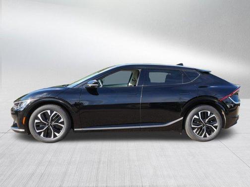 2022 Kia EV6 Wind