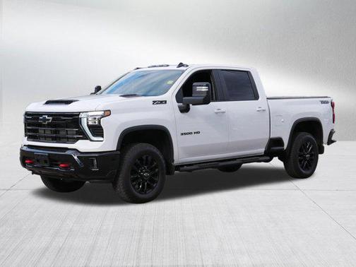 2025 Chevrolet Silverado 3500 LT