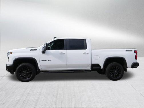 2025 Chevrolet Silverado 3500 LT