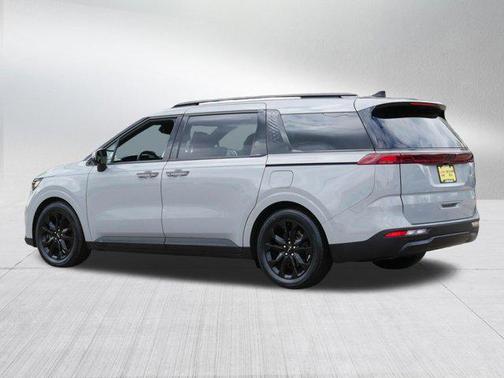 Ceramic Silver 2022 Kia Carnival SX Prestige