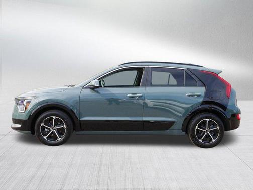 2024 Kia Niro SX