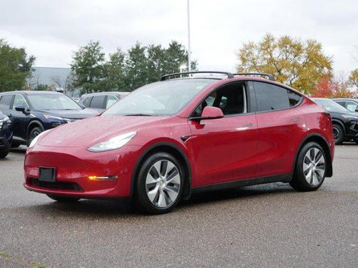 2022 Tesla Model Y Long Range Dual Motor All-Wheel Drive