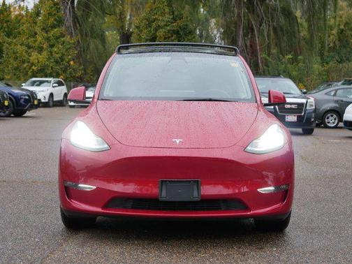 2022 Tesla Model Y Long Range Dual Motor All-Wheel Drive