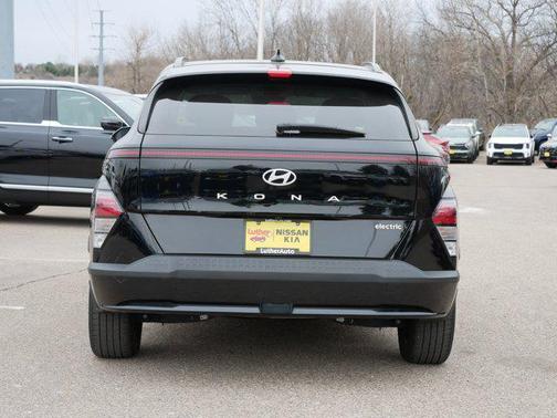 Abyss Black Pearl 2024 Hyundai KONA EV SEL