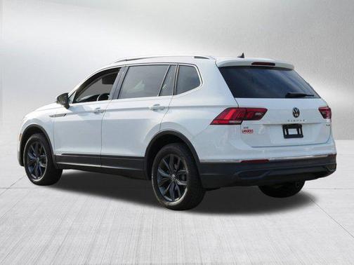 2024 Volkswagen Tiguan 2.0T SE 4MOTION