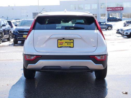 2023 Kia Niro LX