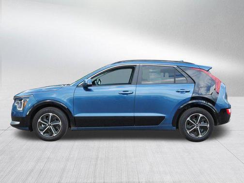 2023 Kia Niro SX