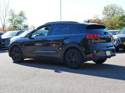 2022 Kia Niro LXS