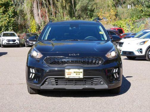 2022 Kia Niro LXS