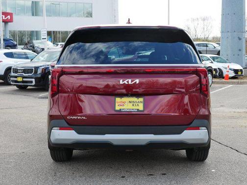 2025 Kia Carnival LXS