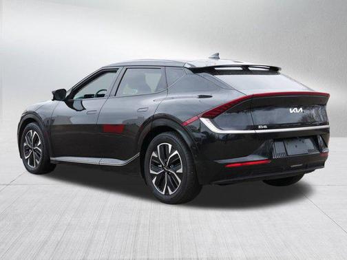 2022 Kia EV6 Wind