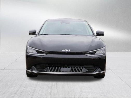 2022 Kia EV6 Wind