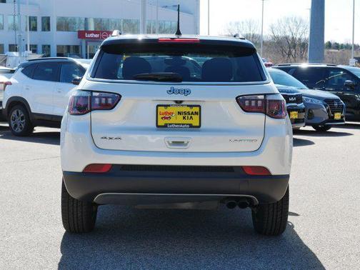 Pearl White Tri-Coat 2018 Jeep Compass Limited